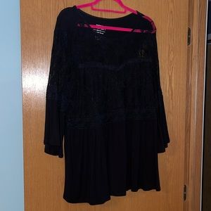 Size 3 torrid lace top